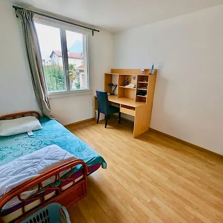 Appartement Impeccable Chambre, Bien Place, Calme & Equipe
